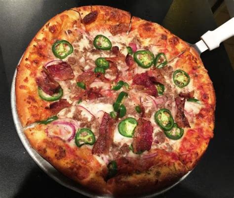 Felix pizza pub - Ordena comida de tu restaurante favorito por la web con descuentos exclusivos. Mira nuestro menú y elege lo que más te guste, paga online y selecciona si querés delivery o takeaway ¡Listo!